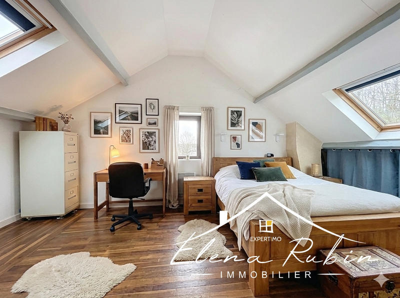 Maison - 187 m² - 8 pièces