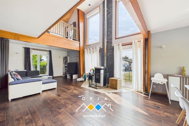 Maison - 206 m² - 7 pièces