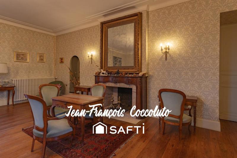 Château - 493 m² - 12 pièces