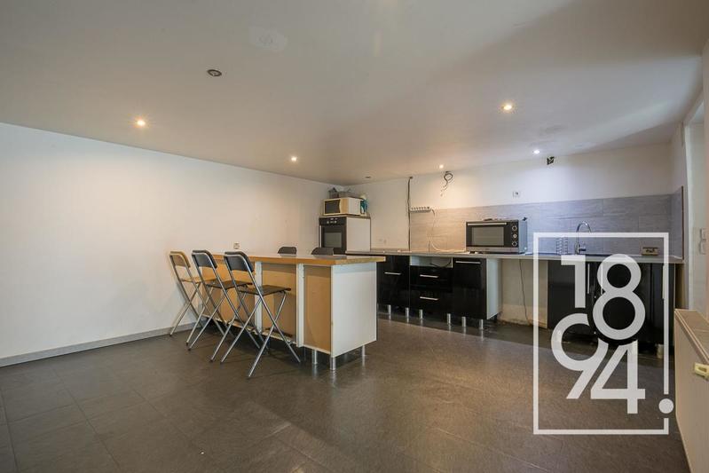 Maison - 209 m² - 3 pièces