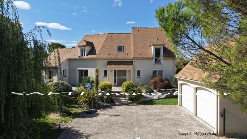 Maison - 182 m² - 7 pièces