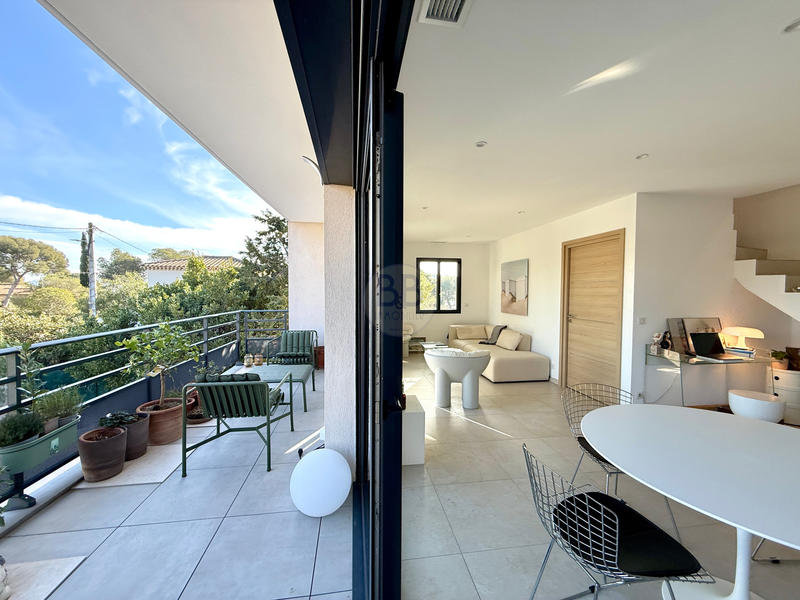 Appartement - 106 m² - 3 pièces