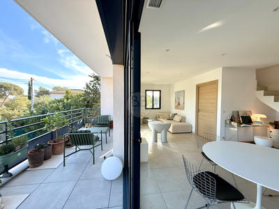 Appartement - 106 m² - 3 pièces