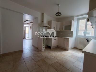 Maison - 150 m² - 4 pièces