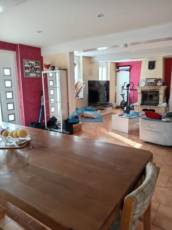 Maison - 122 m² - 6 pièces