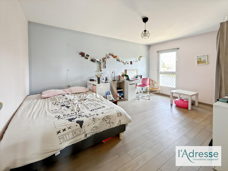 Maison - 180 m² - 6 pièces