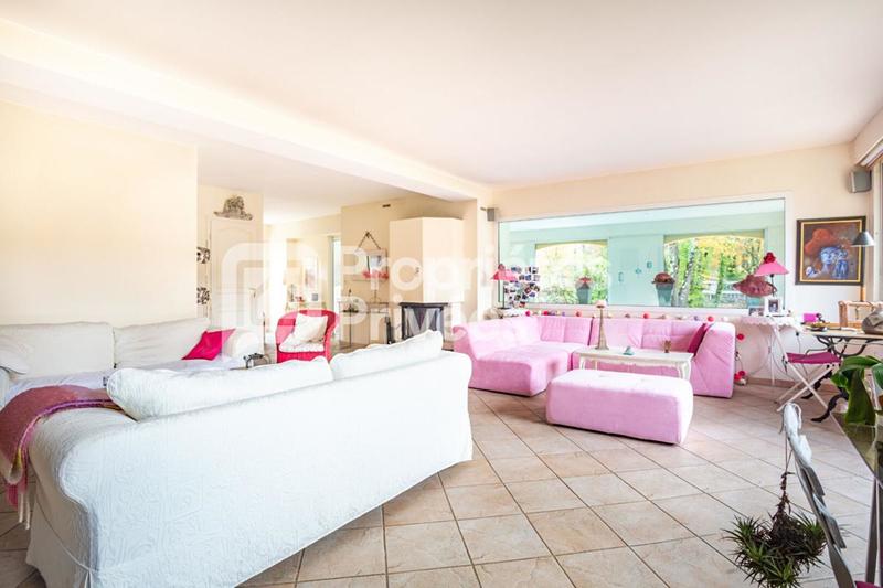 Maison - 324 m² - 5 pièces