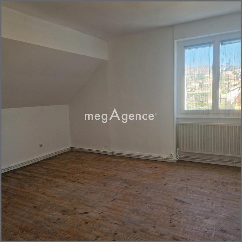 Maison - 328 m² - 12 pièces