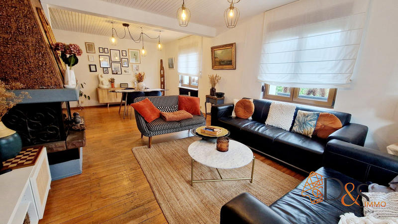 Maison - 200 m² - 10 pièces