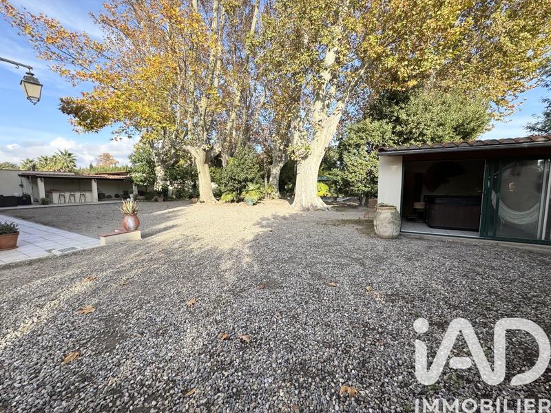 Maison - 328 m² - 6 pièces