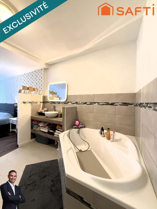 Maison - 217 m² - 9 pièces