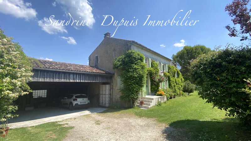 Maison - 210 m² - 7 pièces