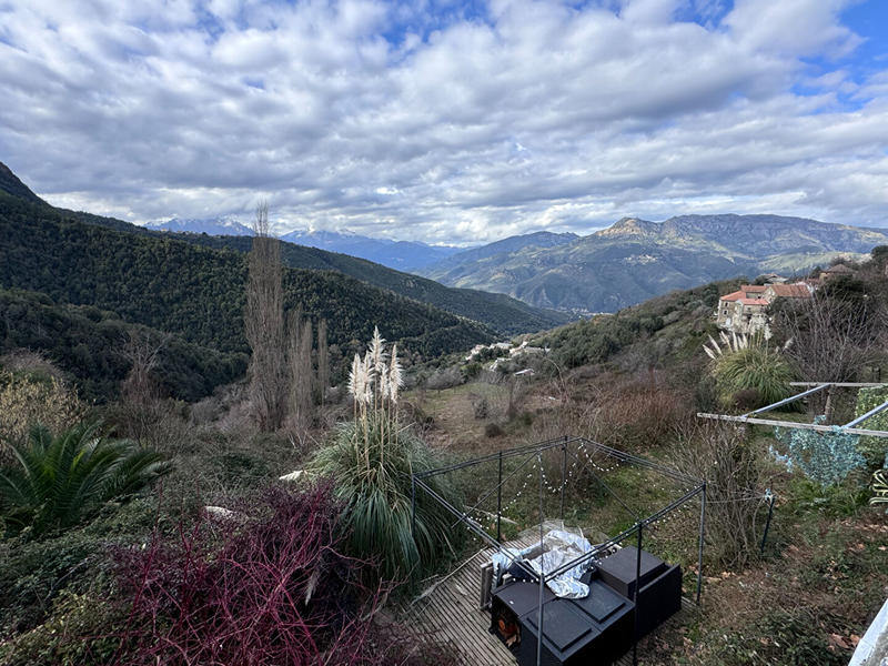 Demeure - 375 m² - 10 pièces