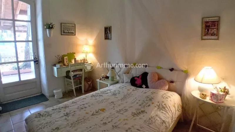 Maison - 380 m² - 10 pièces