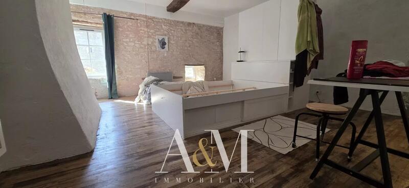 Maison - 327 m² - 9 pièces