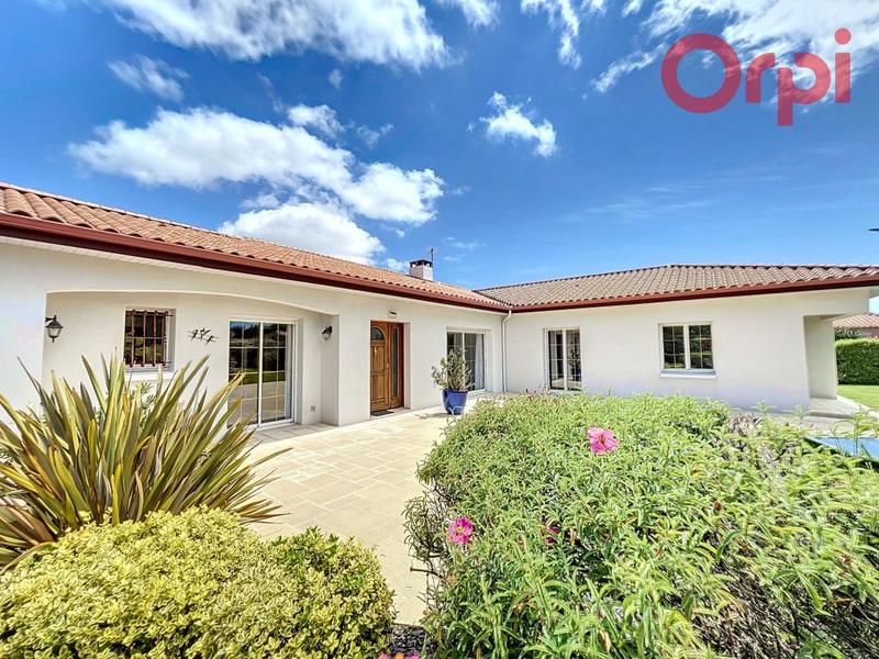 Maison - 199 m² - 7 pièces