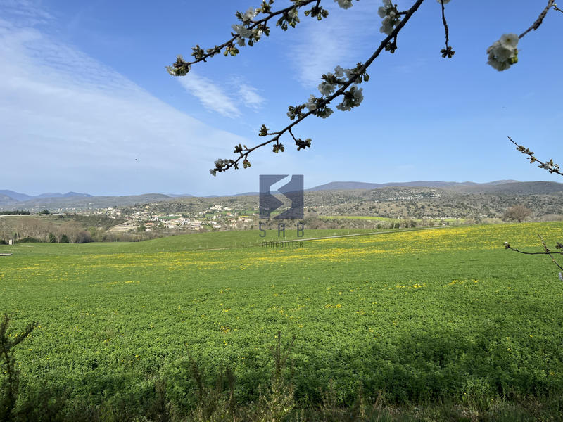 Maison - 450 m² - 11 pièces