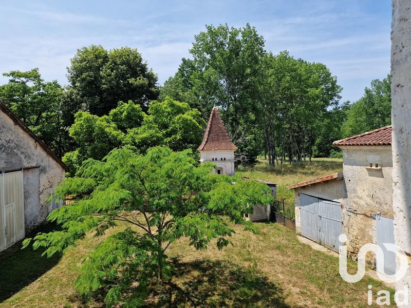 Maison - 220 m² - 8 pièces