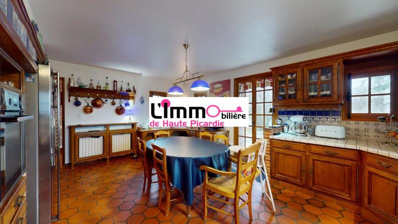 Pavillon - 265 m² - 8 pièces