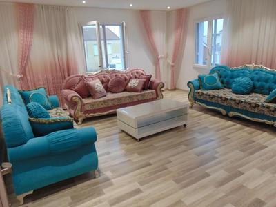 Maison - 145 m² - 9 pièces