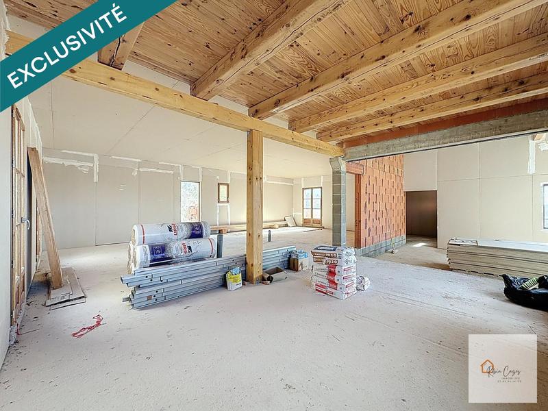Maison - 140 m² - 5 pièces