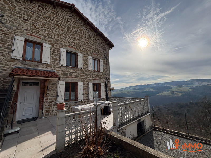 Maison - 96 m² - 6 pièces