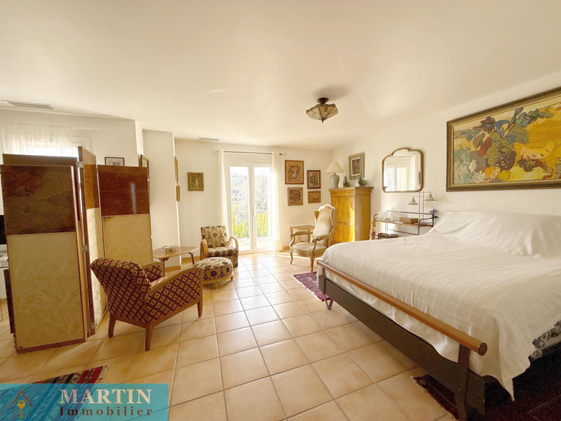 Maison - 186 m² - 7 pièces