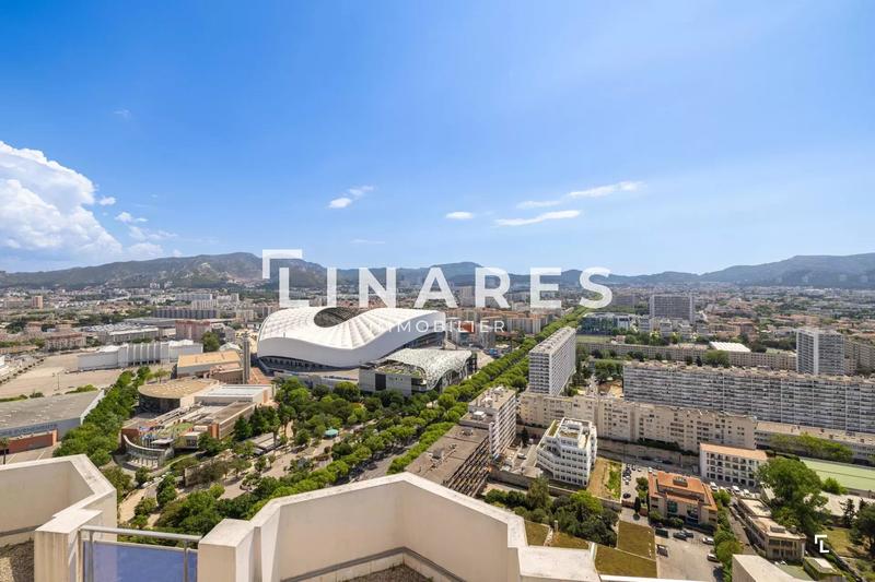 Appartement - 94 m² - 4 pièces