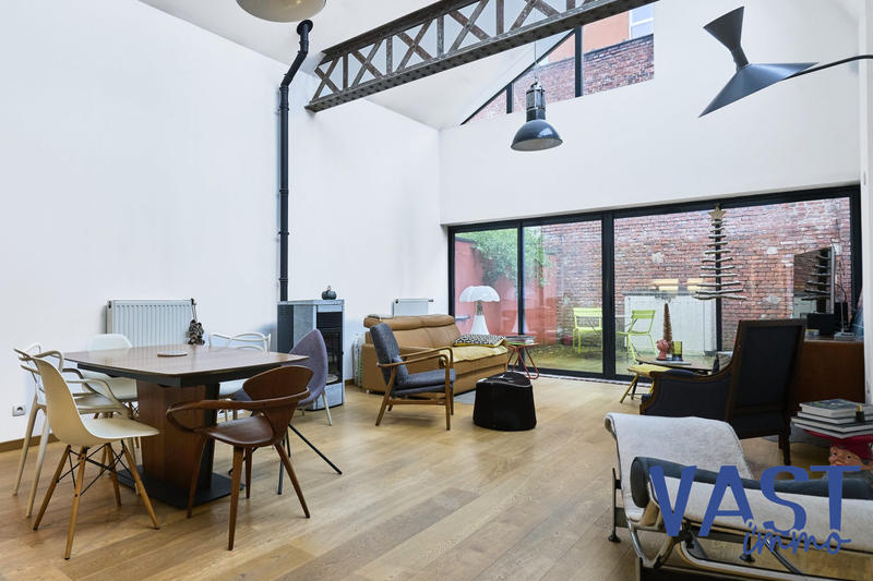 Loft - 127 m² - 4 pièces