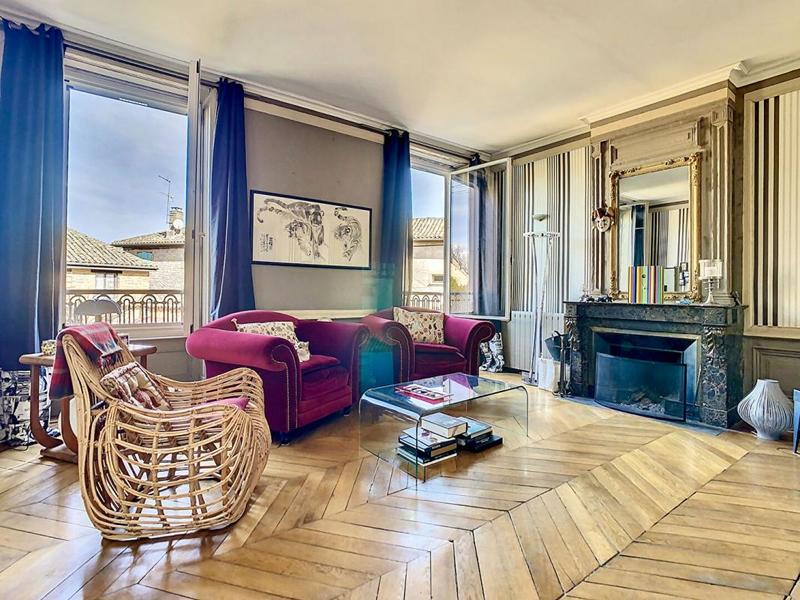 Demeure - 310 m² - 8 pièces