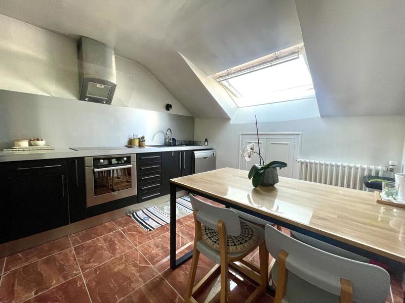 Appartement - 81 m² - 3 pièces