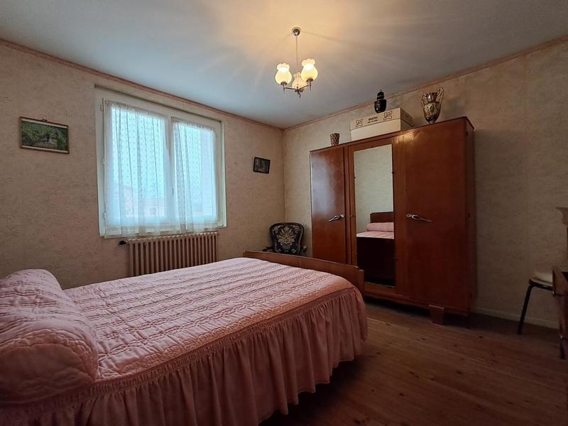 Maison - 98 m² - 5 pièces