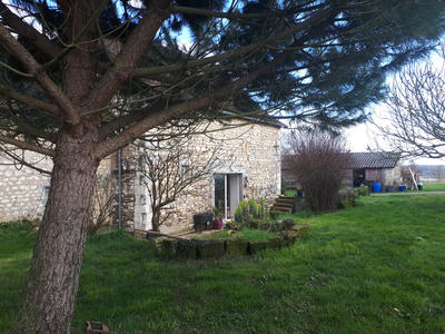 Maison - 202 m² - 6 pièces