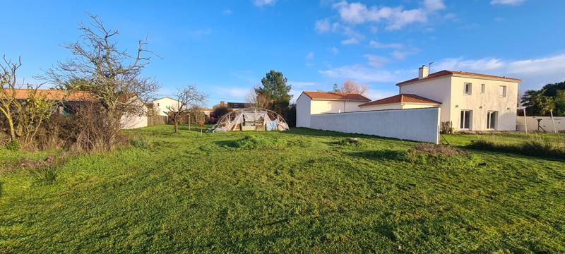 Terrain constructible - 1 136 m²