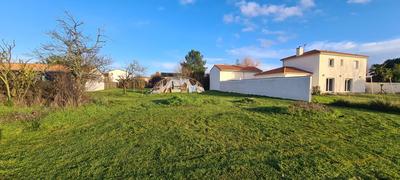 Terrain constructible - 1 136 m²
