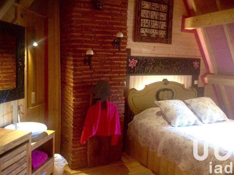 Maison de village - 250 m² - 10 pièces