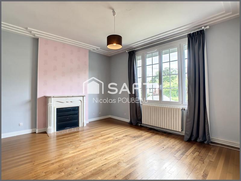 Maison - 240 m² - 9 pièces