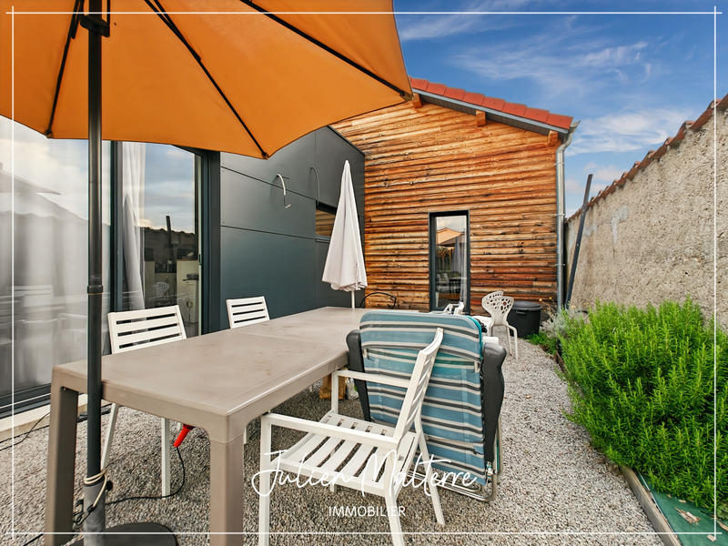 Maison - 147 m² - 6 pièces