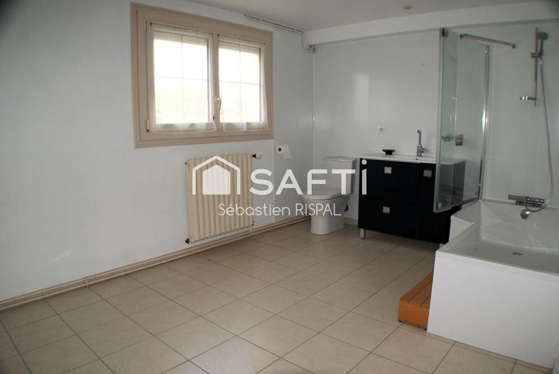 Maison - 214 m² - 7 pièces