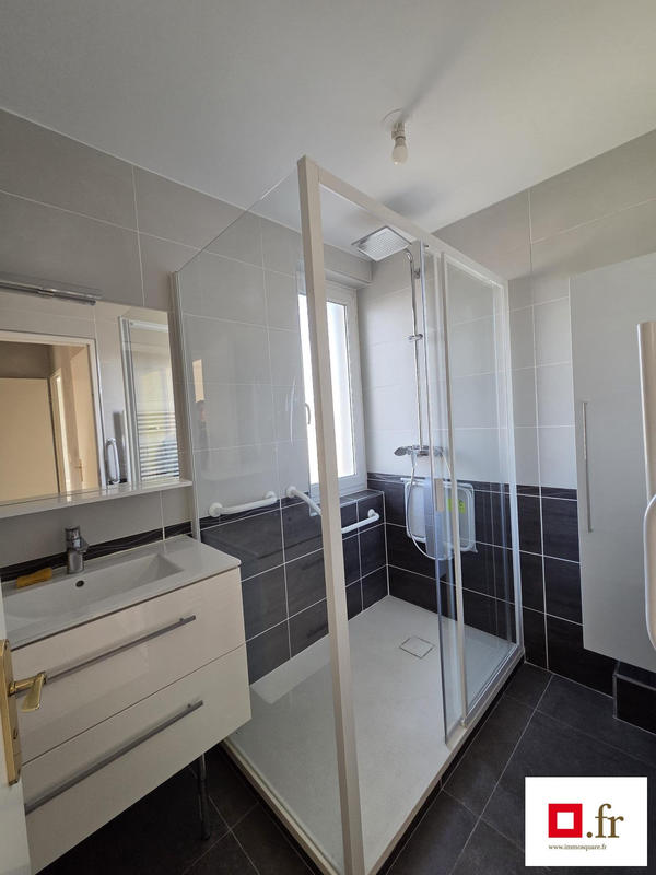 Appartement - 70 m² - 3 pièces