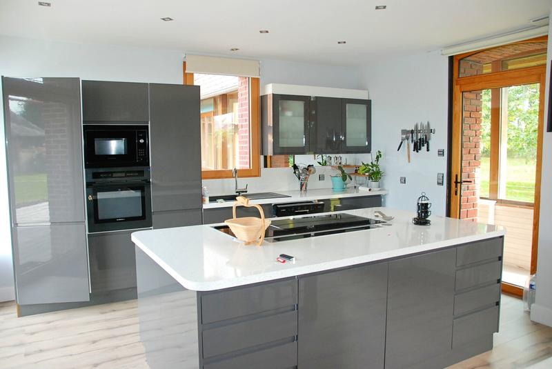 Maison - 201 m² - 10 pièces