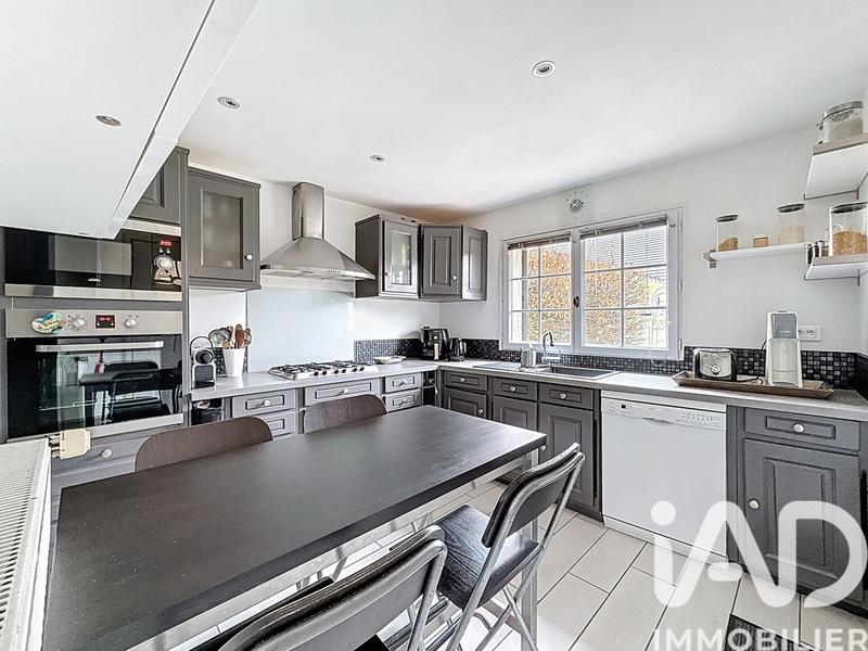 Maison - 135 m² - 6 pièces