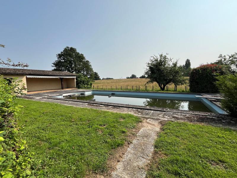 Villa - 253 m² - 8 pièces