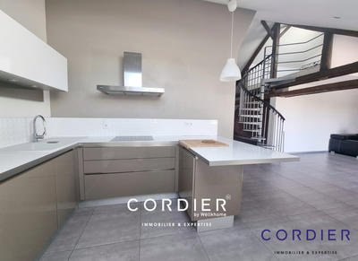 Appartement - 95 m² - 4 pièces