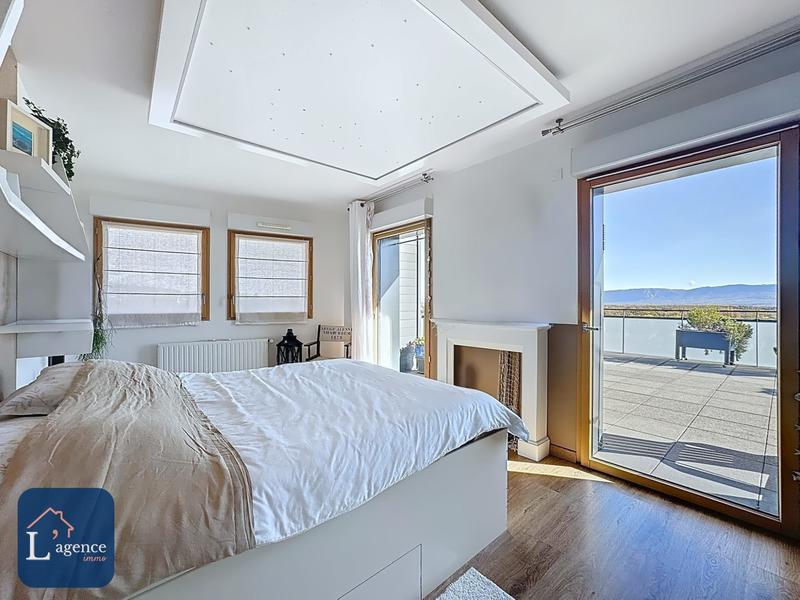 Appartement - 112 m² - 5 pièces