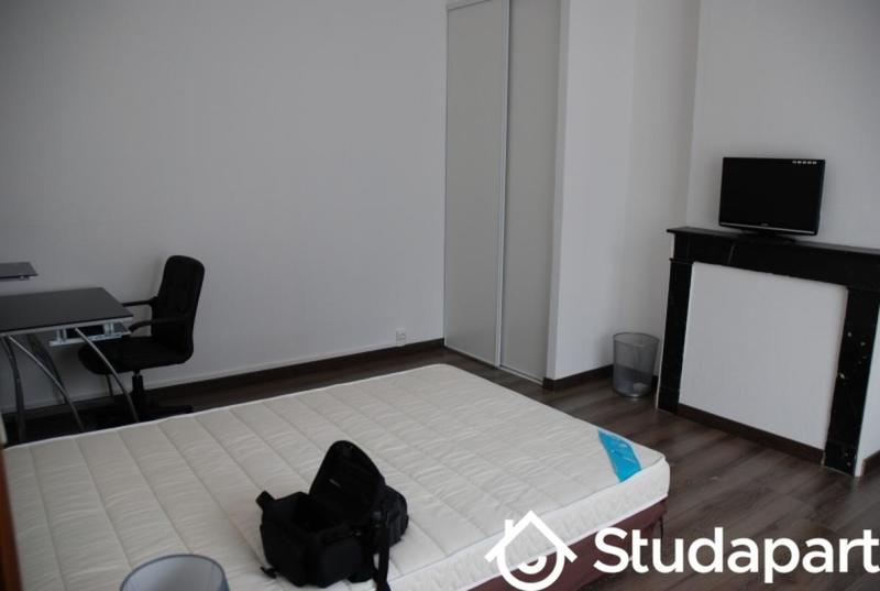 Chambre - 13 m² - 1 pièce