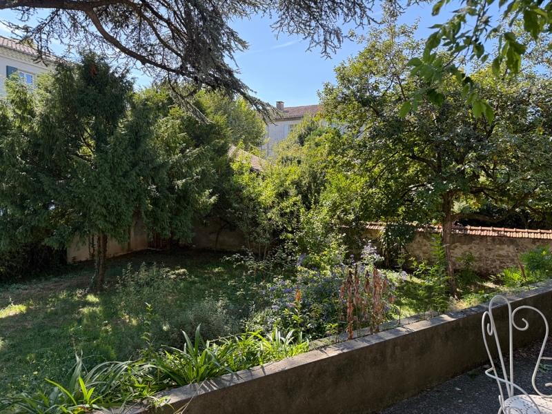 Maison - 262 m² - 12 pièces