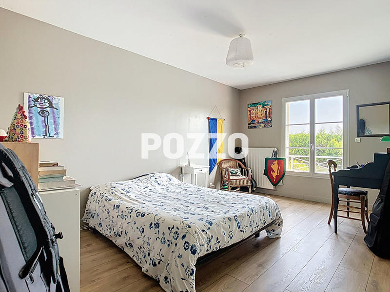 Maison - 200 m² - 7 pièces