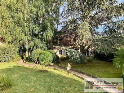 Maison ancienne - 164 m² - 7 pièces