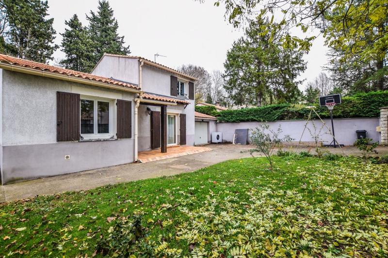 Maison - 100 m² - 4 pièces